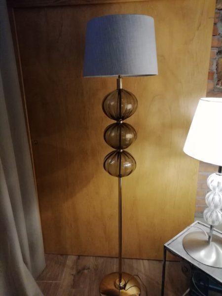 floor lamp